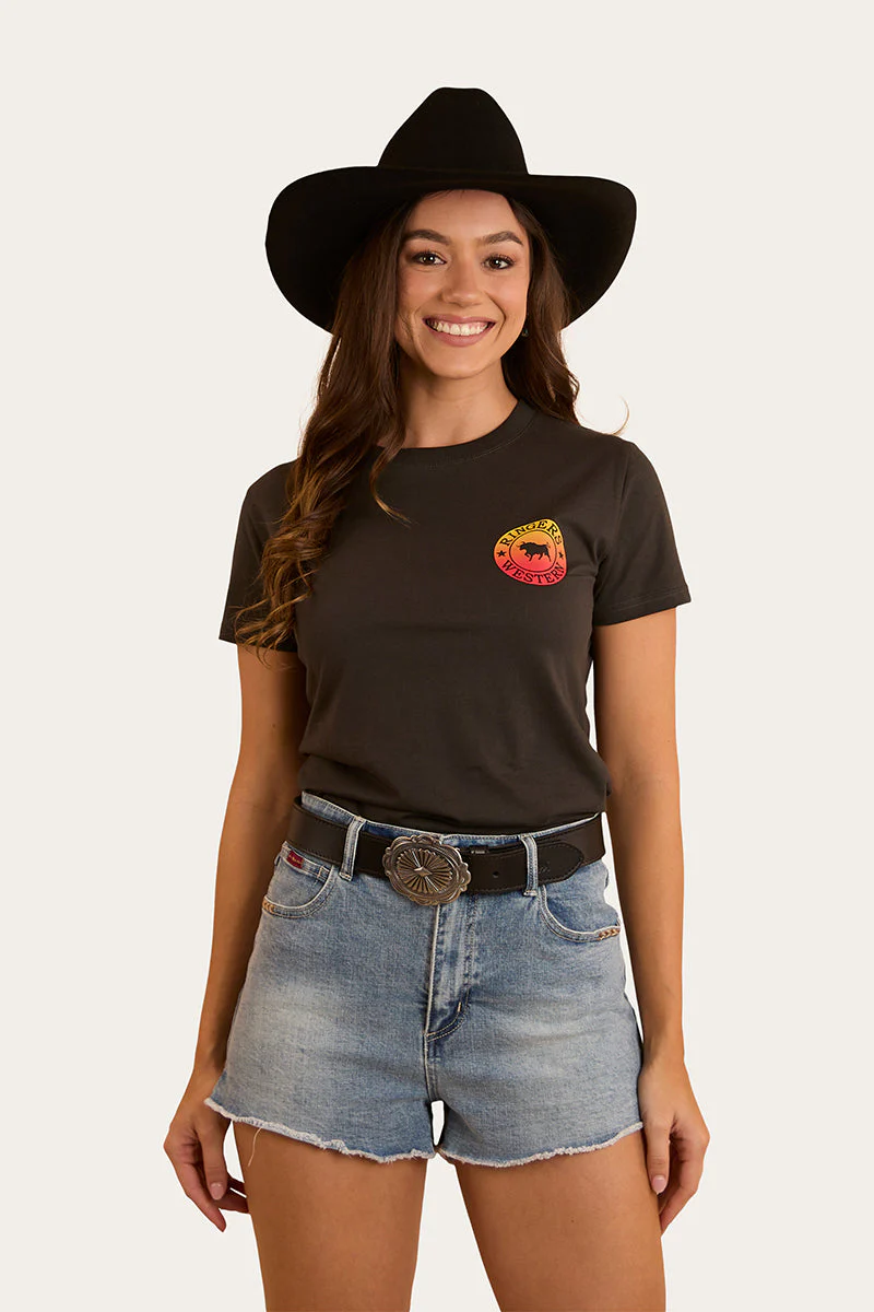 Signature Bull Womens Classic Fit T-Shirt - Image 20